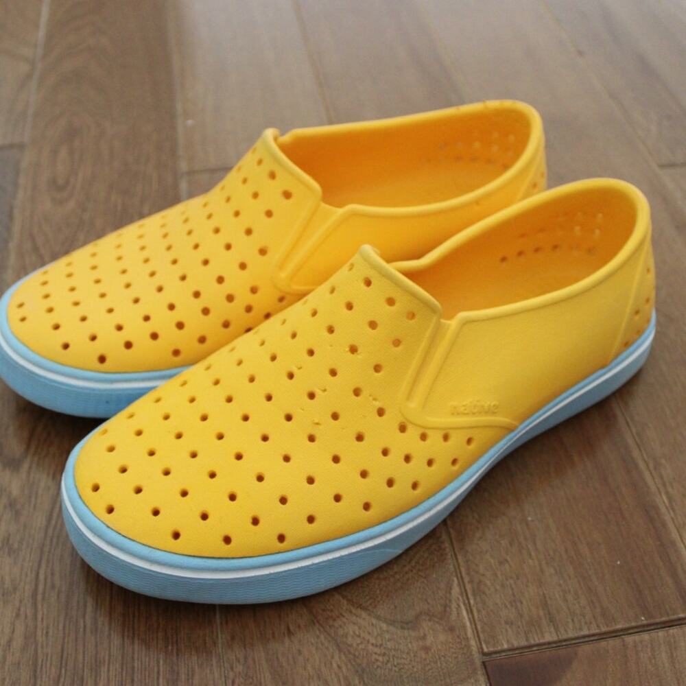Native‎ Miles Yellow Slip On Shoes EVA Womens 7 Mens 5
